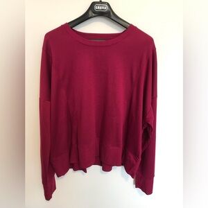 Tek Gear On The Go Light Sweatshirt with Thumb Holes